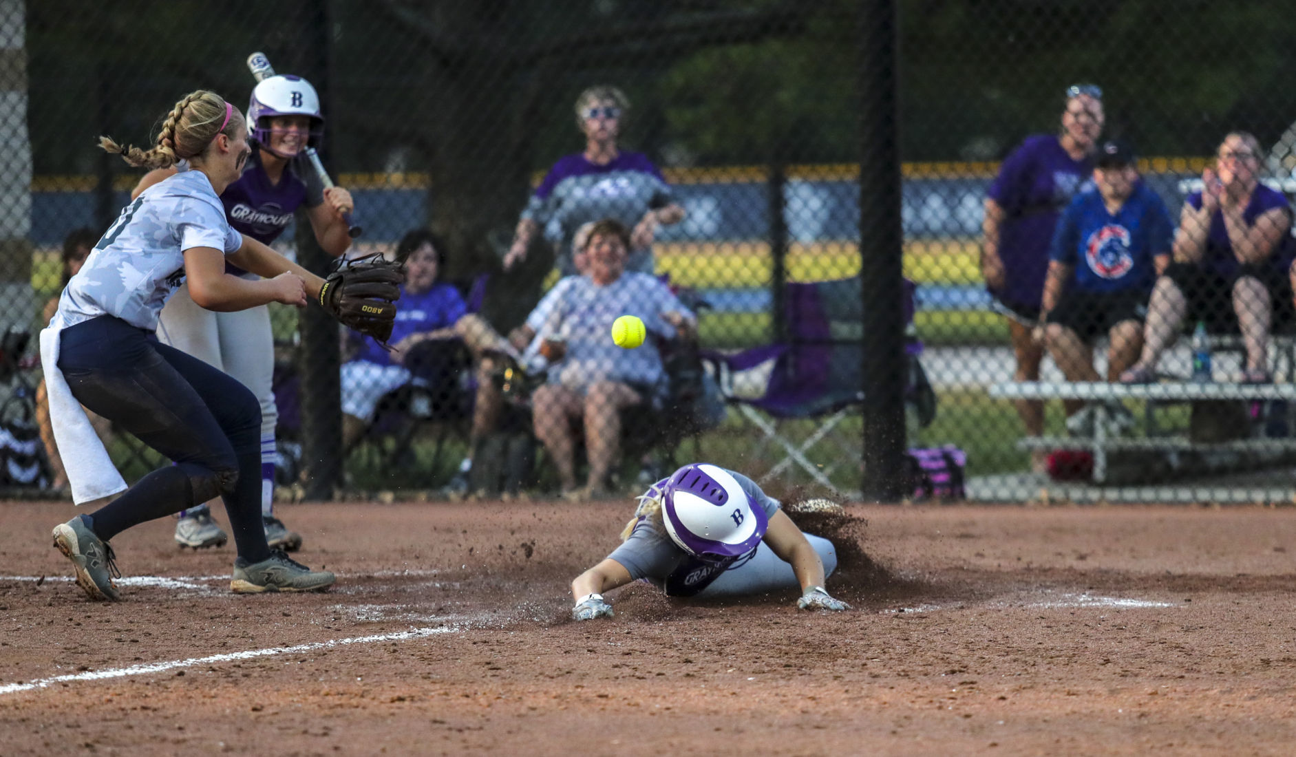 071018-softball-final-021